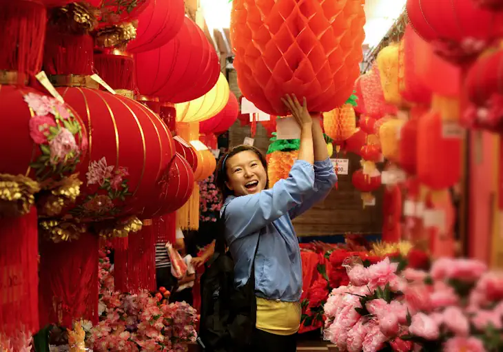 czerwone lampiony, symbol chiński nowy rok, nauka języka chińskiego online