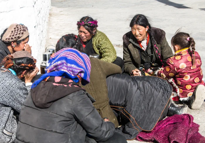 Tybetańczycy, chińskie mniejszości narodowe, grupy etniczne w Chinach, link do kurs języka mandaryńskiego w Kierunek Wschód